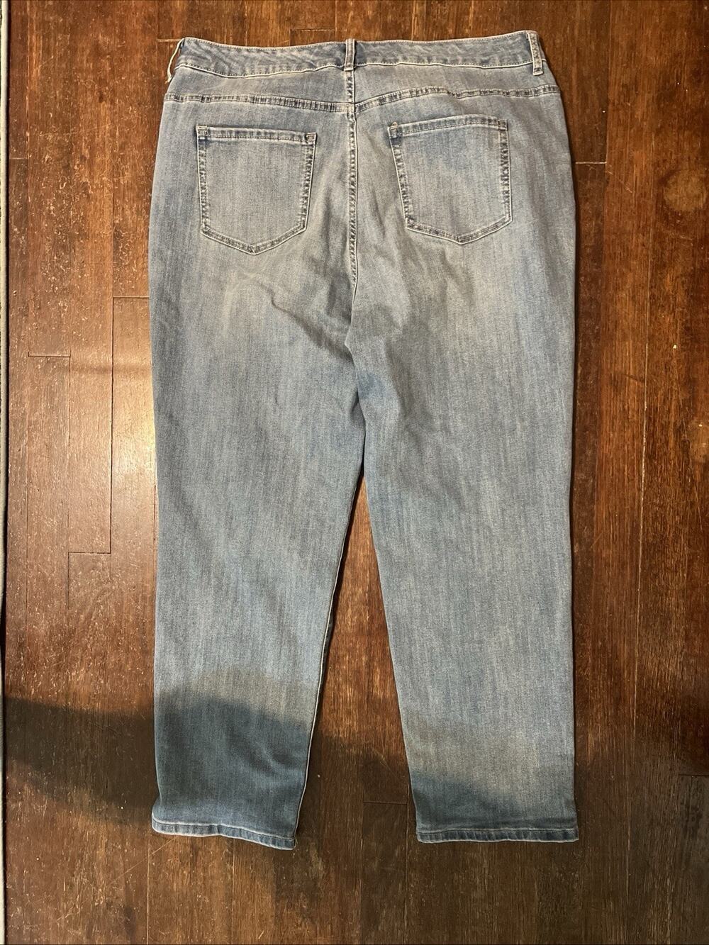 LOGO by Lori Goldstein Shadow Patch Boyfriend Jeans 18W Blue Denim Stretch - Picture 7 of 10